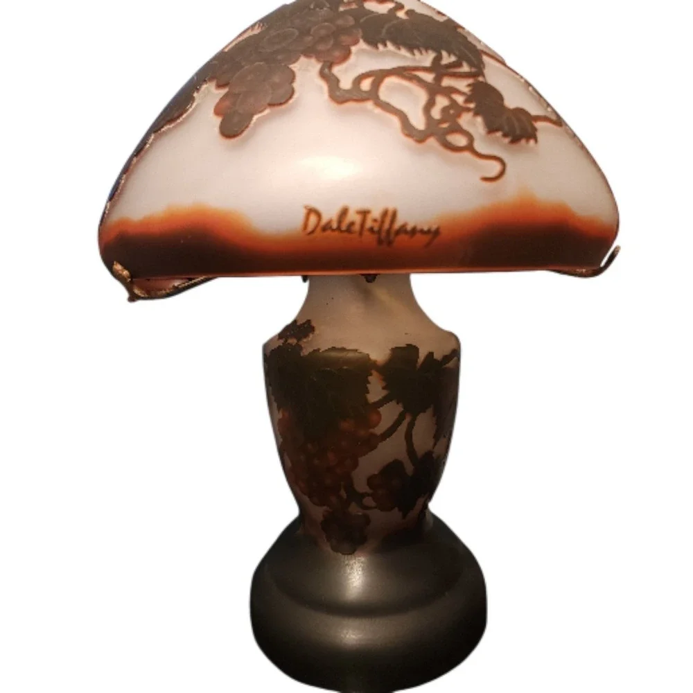 VTG Dale Tiffany Mushroom Lamp Stained Glass Grapevine Art Nouveau Accent Light